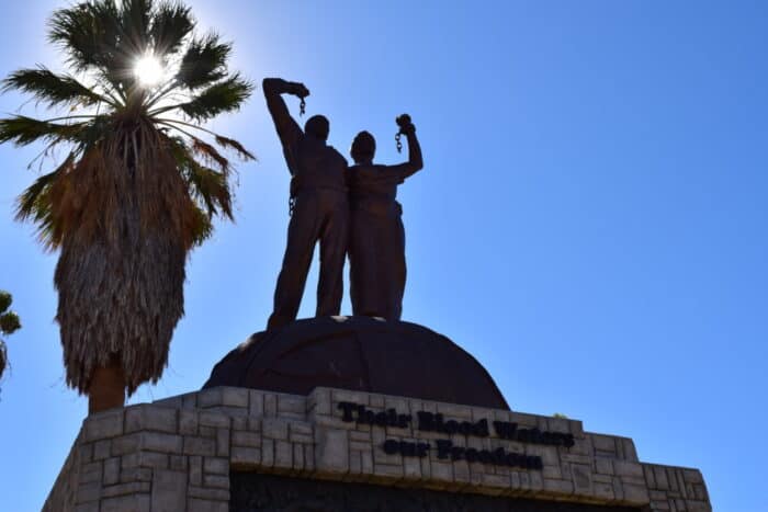 Statue, Alte Feste, Old Fortress, Windhoek, Namibia, 7 / 5000 Translation results Namibie
