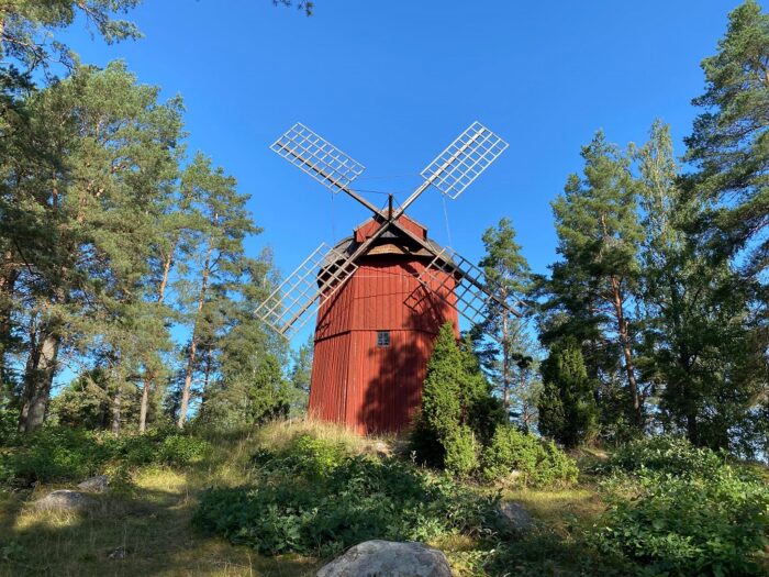Hovgårdsberg, Vendel, Uppland, Sweden, Windmill, Väderkvarn