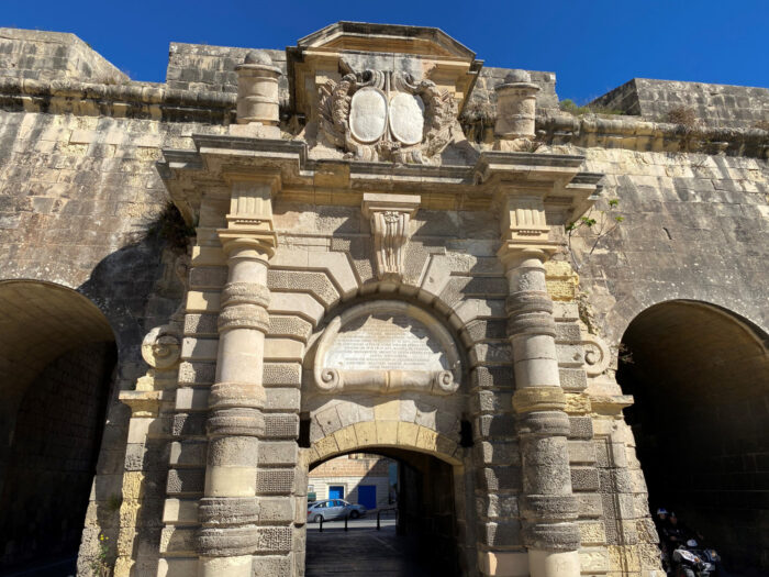 Cospicua, Malta, Three Cities, St. Helen's Gate, Santa Margherita Lines
