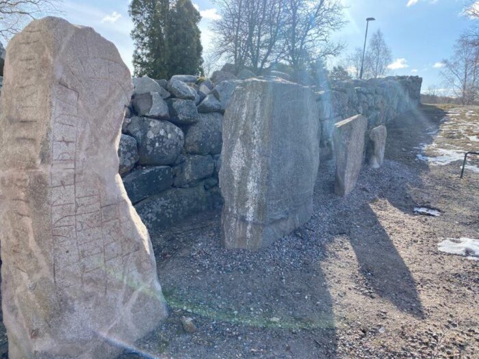 Runtuna Kyrka, Södermanland, Sweden, Runsten, Runestone