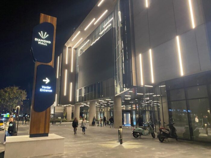 Skopje, North Macedonia, Diamond Mall