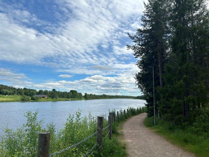 Sodankylä, Finland, Soađegilli, Suáđigil, Suäʹđjel