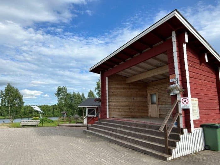 Pelkosenniemi, Finland