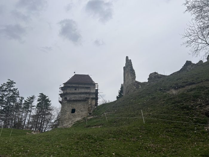 Hrad Sklabiňa, Slovakia