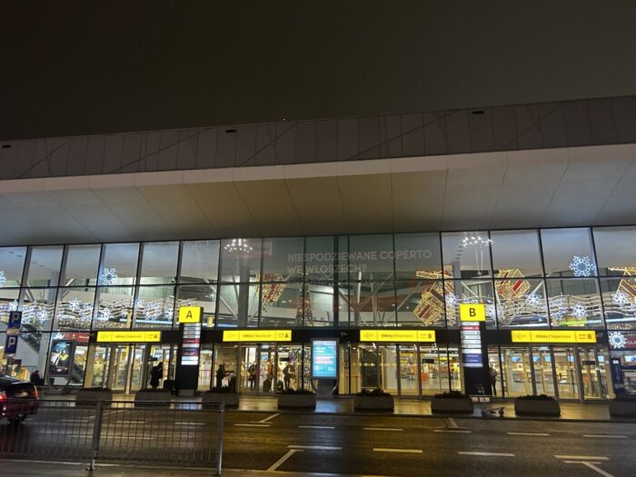 Lotnisko Chopina Warszawa, Korea-Japan 2026, Warsaw Chopin Airport, Poland