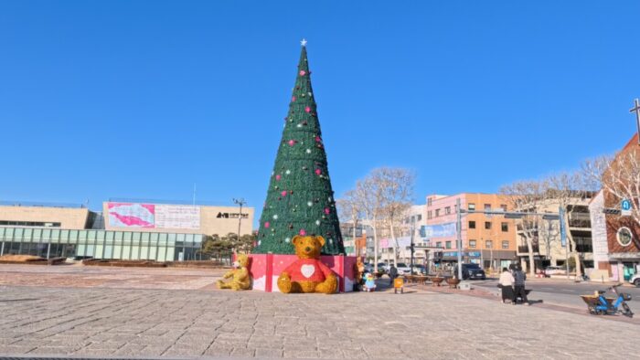 Korea-Japan 2026, Suwon, South Korea, Christmas Tree